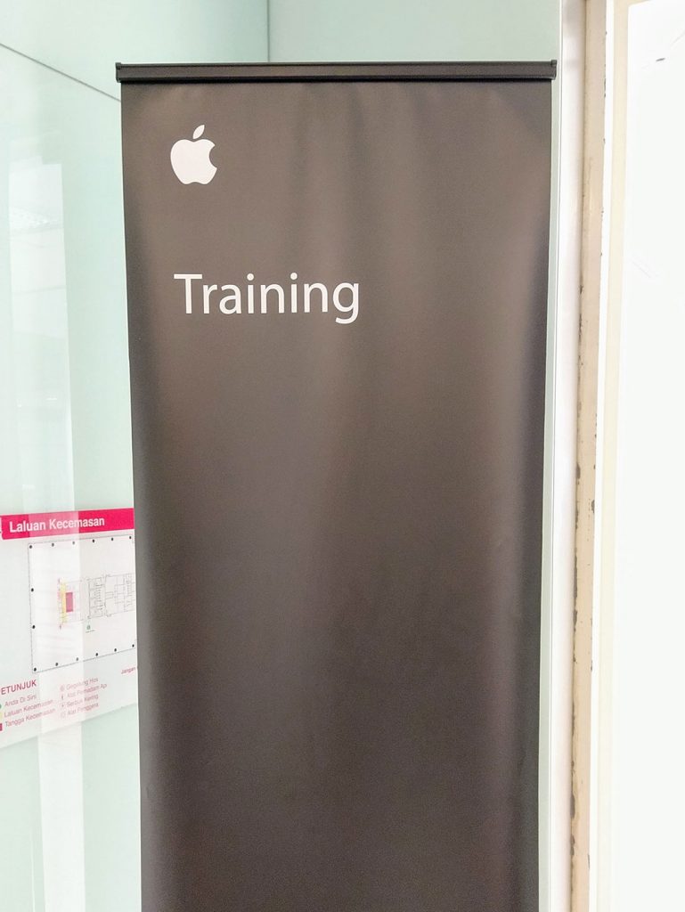 Apple Training Banner